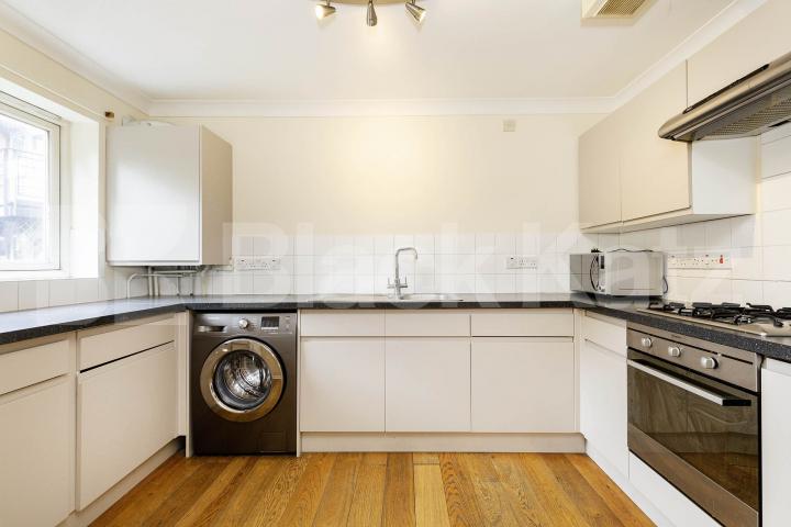 Stunning 2 large double bedroom property located just off Essex Road Ramsey Walk, Islington